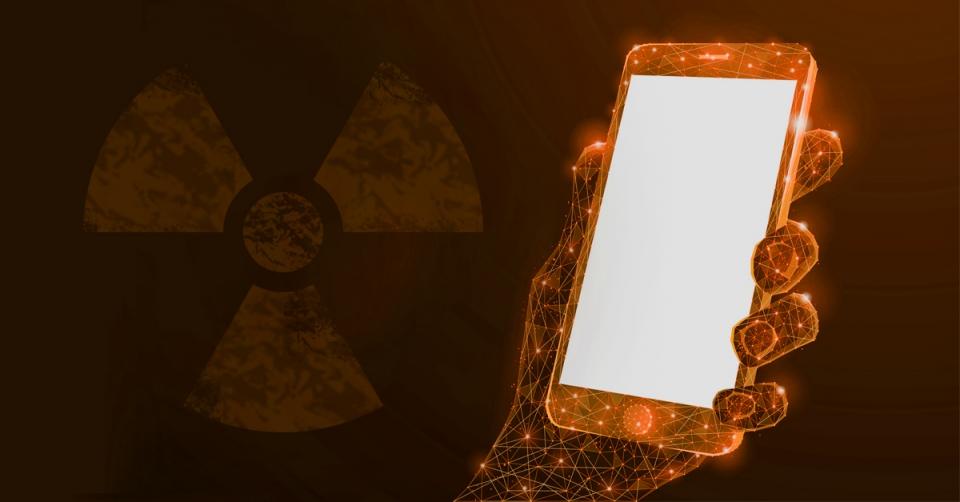 Cell phone radiation could explain diplomats' mysterious illness image