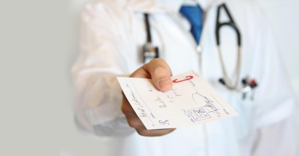 'Mind tactics' on doctors are tripling opioid prescribing image