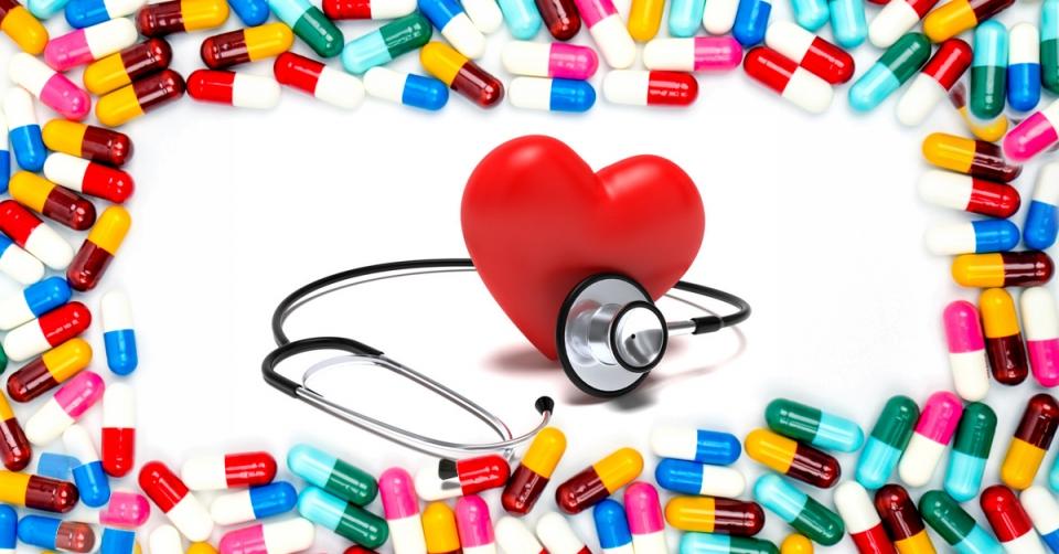 Antibiotics raise risk of heart disease and cancer image
