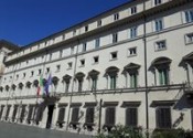 Dl Covid, obbligo vaccinale per operatori sanitari e “scudo penale”. Le novità